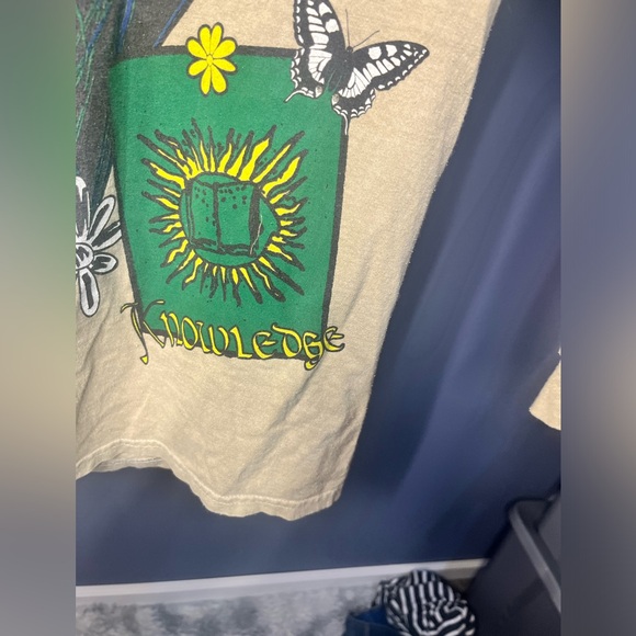 Urban Outfitters Global Hiatus Long Sleeve Dream Graphic Short Flowers Medium - Picture 2 of 7